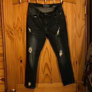 Distressed Capri Jeans